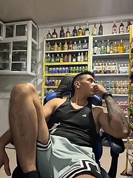 OliverWest04's Live Sex Cam Show