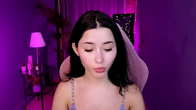 RedMidnight élő chatszobája