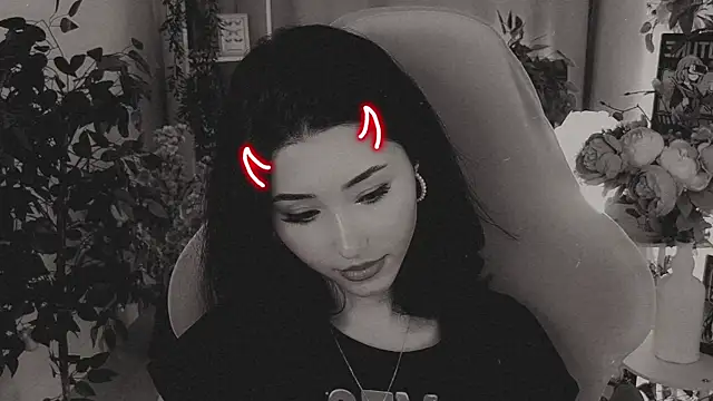 RedMidnight Live Chatraum