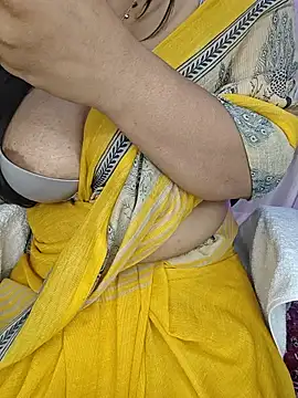Curvy_Poojan Live chat-huone