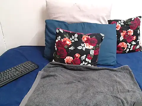 KittyPussyZAn Live chat-huone