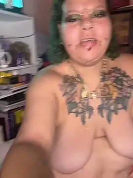 DivineBBWPoison লাইভ চ্যাট রুম
