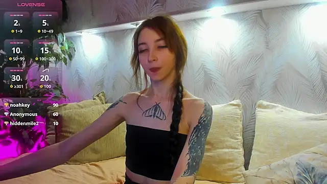 Ellen_Hops élő chatszobája