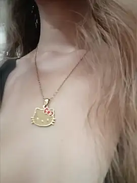 Vanneskk Adlı Modelin Canlı Sohbet Odası