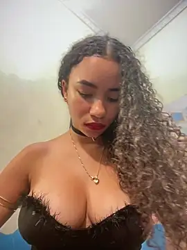 חדר צ'אט בשידור חי של ZoeyFierce