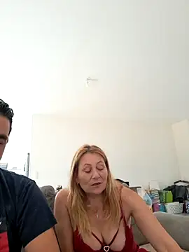 Le_fantasme's Live Chat Room