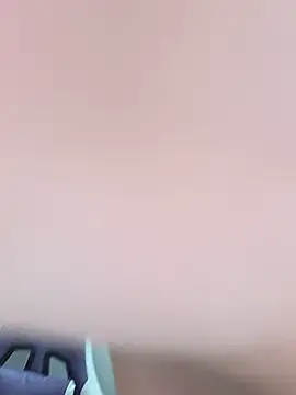 Alana_444's Live Chat Room