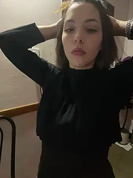 Chat soba uživo modela Tiquefire