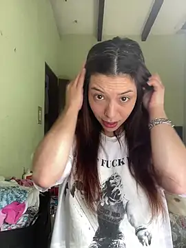 חדר צ'אט בשידור חי של Tiquefire