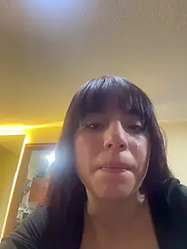 Mia_fiire Chat Room in diretta