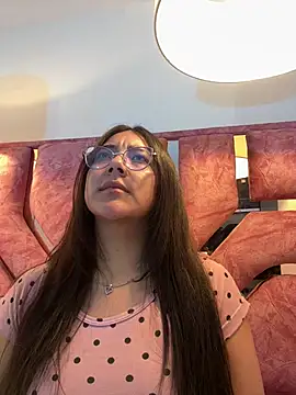 Dafne_se Adlı Modelin Canlı Sohbet Odası