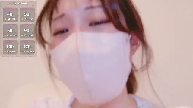 ห้องแชทสดของ LUNA_BABY25