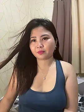 ur_asianmaddie Cameră chat live