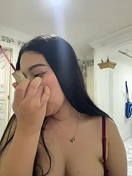 Chat soba uživo modela sweet_ruby_