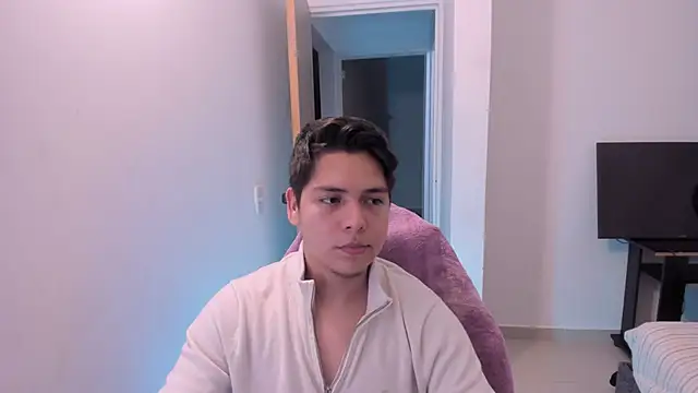 Asta_YunoXXX – Naživo chatovacia miestnosť