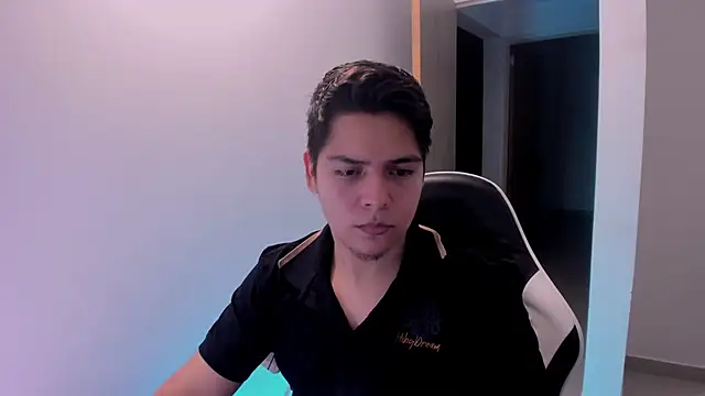 Živá chatovací místnost Asta_YunoXXX