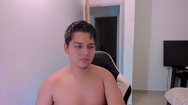 Asta_YunoXXX – Naživo chatovacia miestnosť