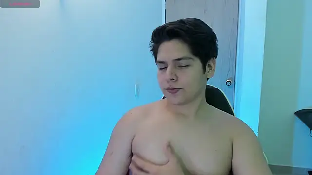 Živá chatovací místnost Asta_YunoXXX