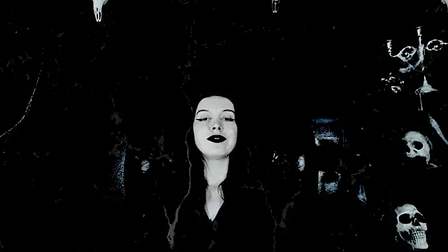 TheDomina: δωμάτιο απευθείας συνομιλίας