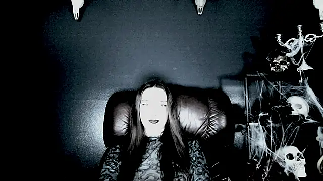 TheDominan Live chat-huone