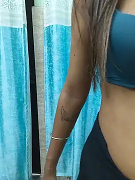 Sexy_nyka02's Live Chat Room