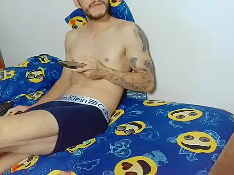 Show de Rayan_Wolf na webcam