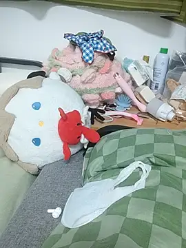 miniiceyya 现场聊天室