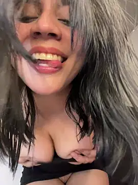 sarita_bibies19's Live Chat Room