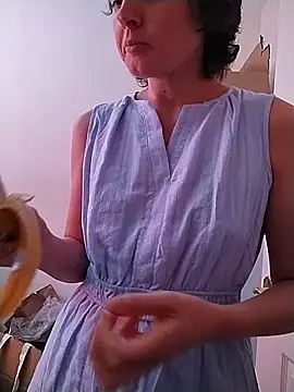 חדר צ'אט בשידור חי של Amy01112