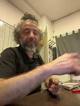 Petebulimia Adlı Modelin Canlı Sohbet Odası