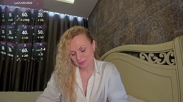 Sala de chat ao vivo de LanaLight_x
