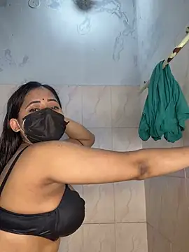 Hot-Haney77's Live Sex Cam Show