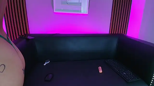 Sala de chat ao vivo de Ariana_collinss