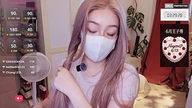 Sala de chat ao vivo de nayomi_34f