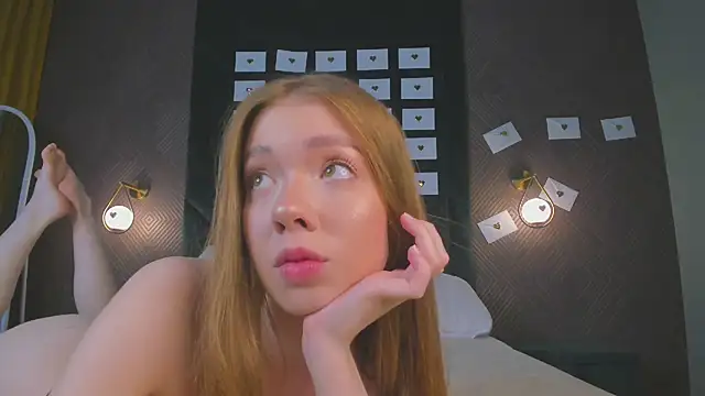 Tessa_Sunn élő chatszobája