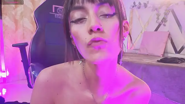 חדר צ'אט בשידור חי של CHEERRY_TAY1