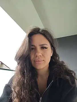 SiennaLuxexx чат на живо
