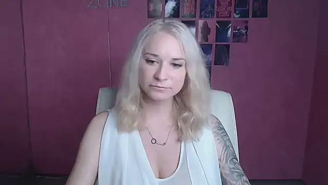 Pokój czatu na żywo – Melodie_Aster