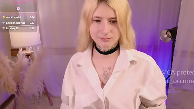 error_occurred_ Live chatroom