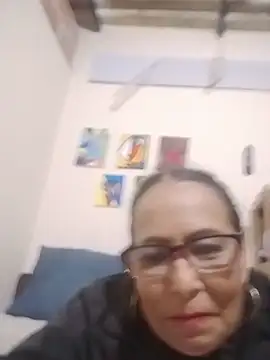 Sara_BigAss- Adlı Modelin Canlı Sohbet Odası