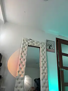 Živá chatovací místnost NaomiGarcia1