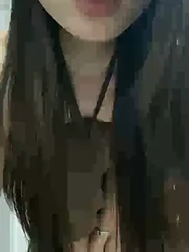 yaqing666 Adlı Modelin Canlı Sohbet Odası