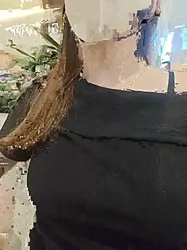 Baby-Linh Live Chatraum