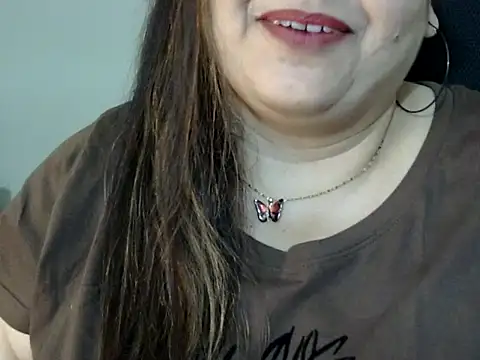 Soniya_Sha Adlı Modelin Canlı Sohbet Odası