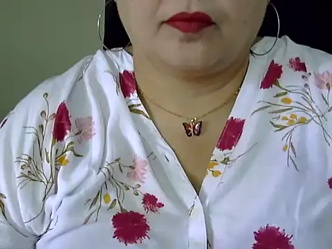 Soniya_Sha Adlı Modelin Canlı Sohbet Odası