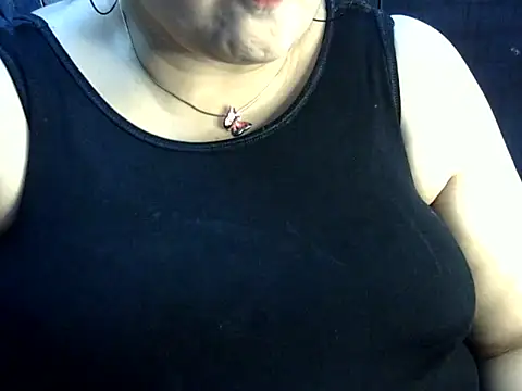 Soniya_Sha's Live Chat Room