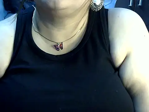 غرفة دردشة Soniya_Sha المباشرة