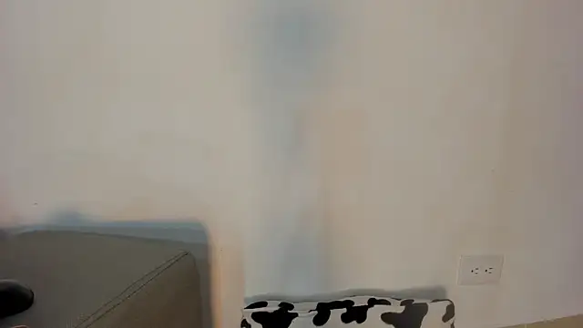 غرفة دردشة Nanny_11 المباشرة