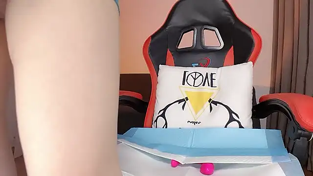 Nina-- Adlı Modelin Canlı Sohbet Odası