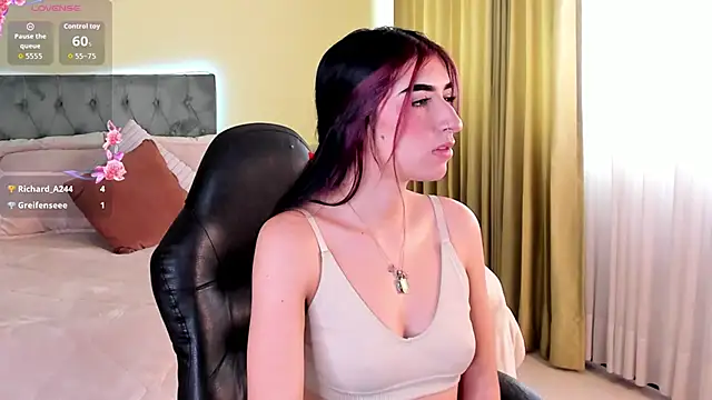 Celeste_Rous__ Live chatroom